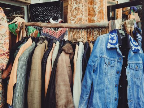 De voordelen van een tweedehands winkel in Wijchen: duurzaam en betaalbaar shoppen